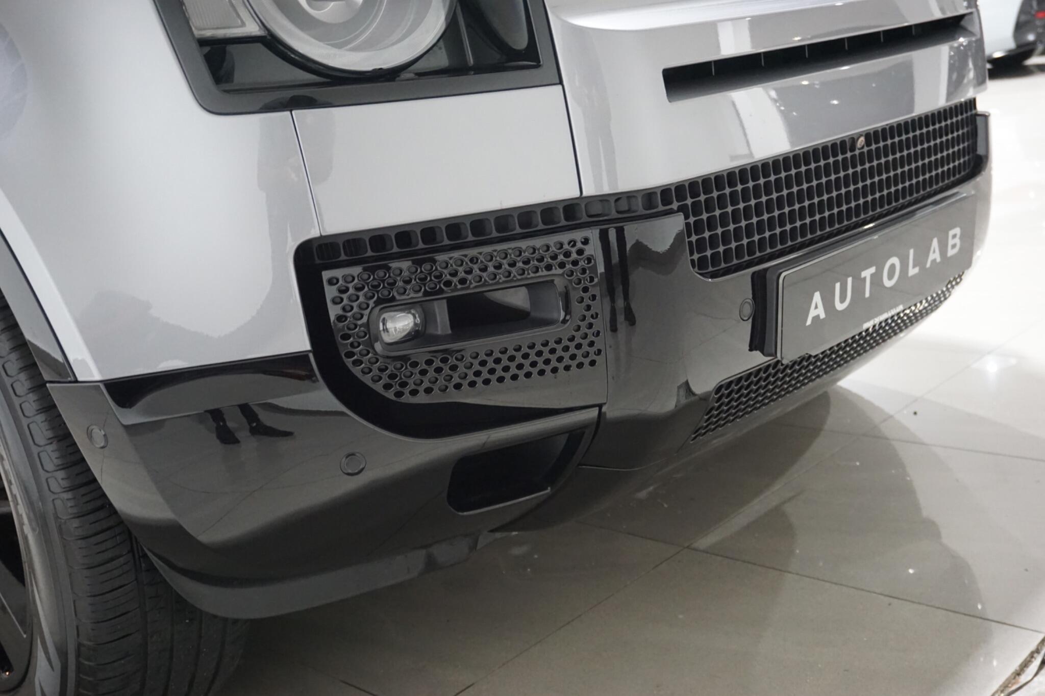 Land Rover Defender 110 2.0 P400e 15.4kWh X-Dynamic SE SUV 5dr Petrol Plug-in Hybrid Auto 4WD Euro 6 (s/s) (404 ps)